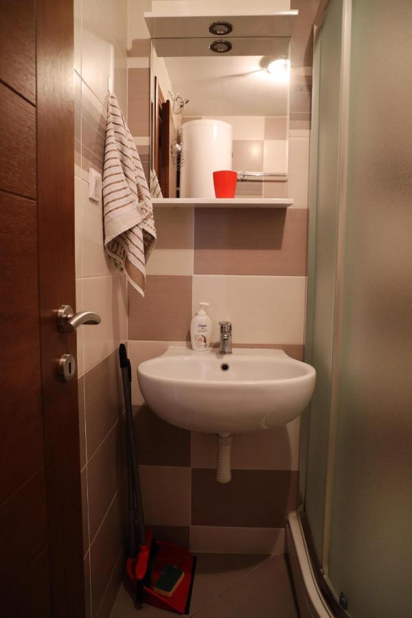 Svetogorska Apartment *